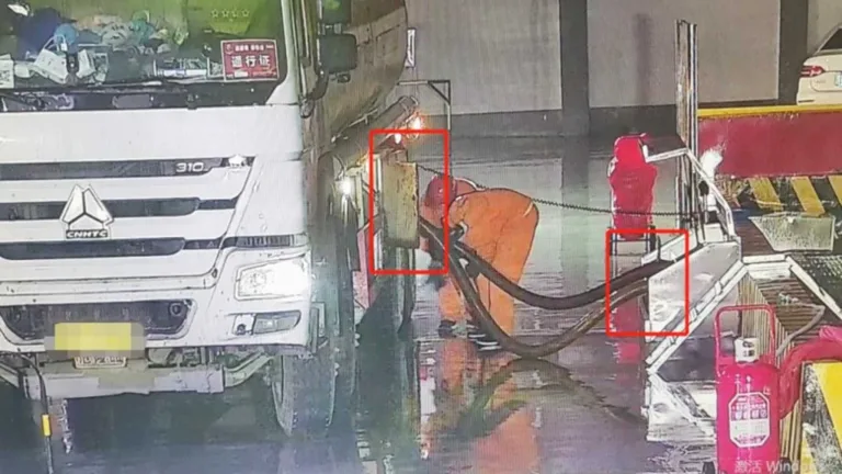 输油管连接